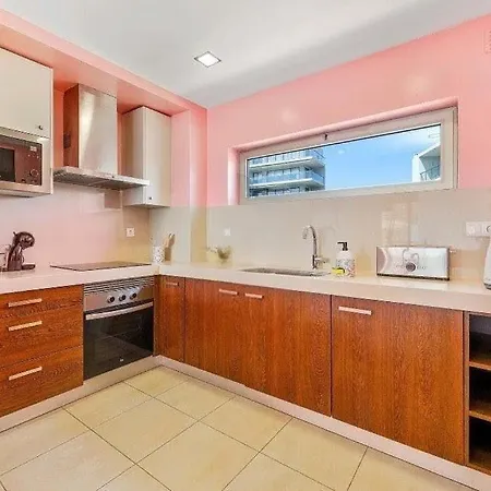 Apartment T1 Oasis Mar - Ocean View With 2 Pools & Garden *